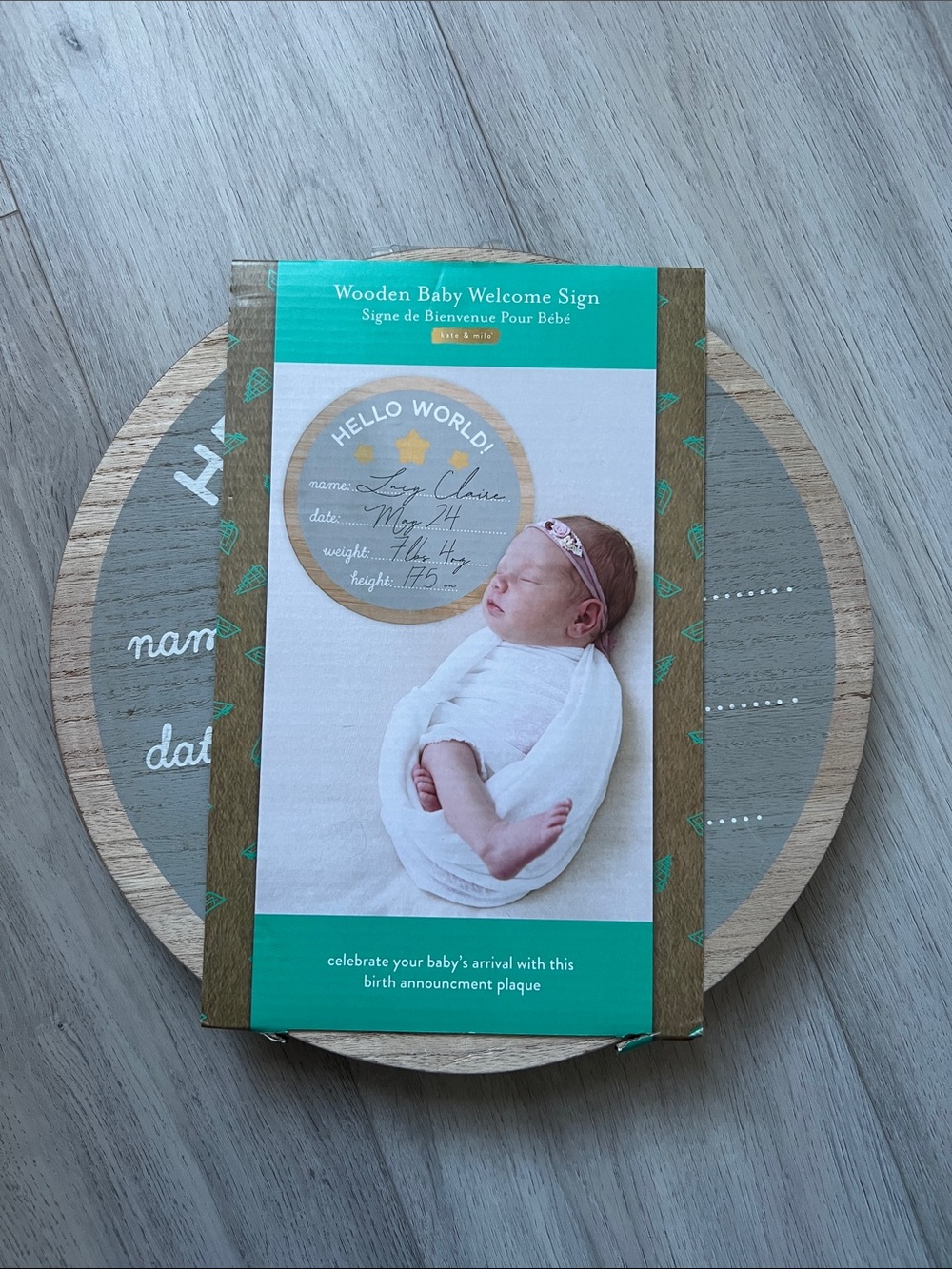 NWT Natural Round Wooden Hello World Baby Welcome Sign Gender Neutral